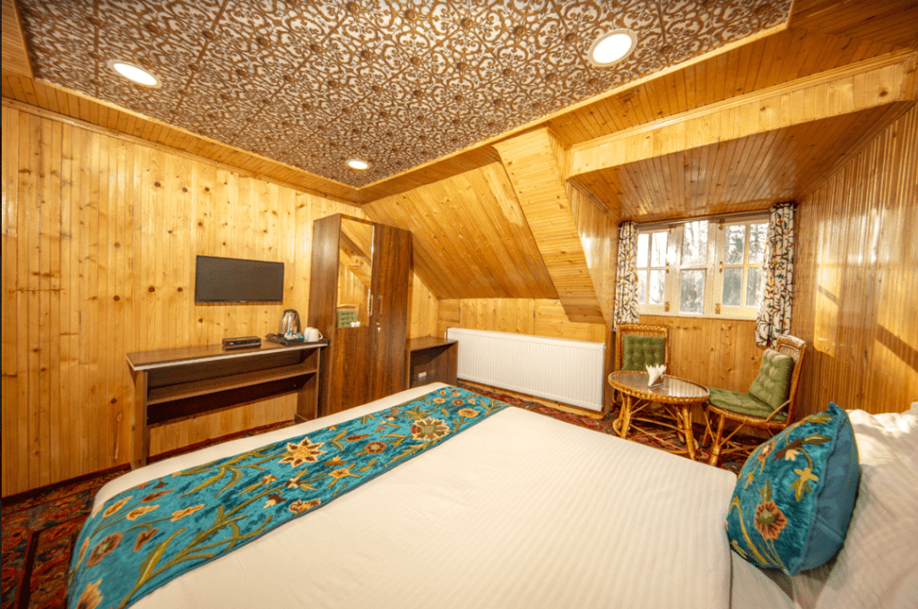 Luxury accommodation in gulmarg