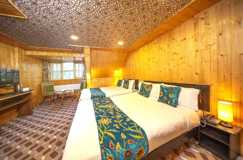 Accommodation in gulmarg