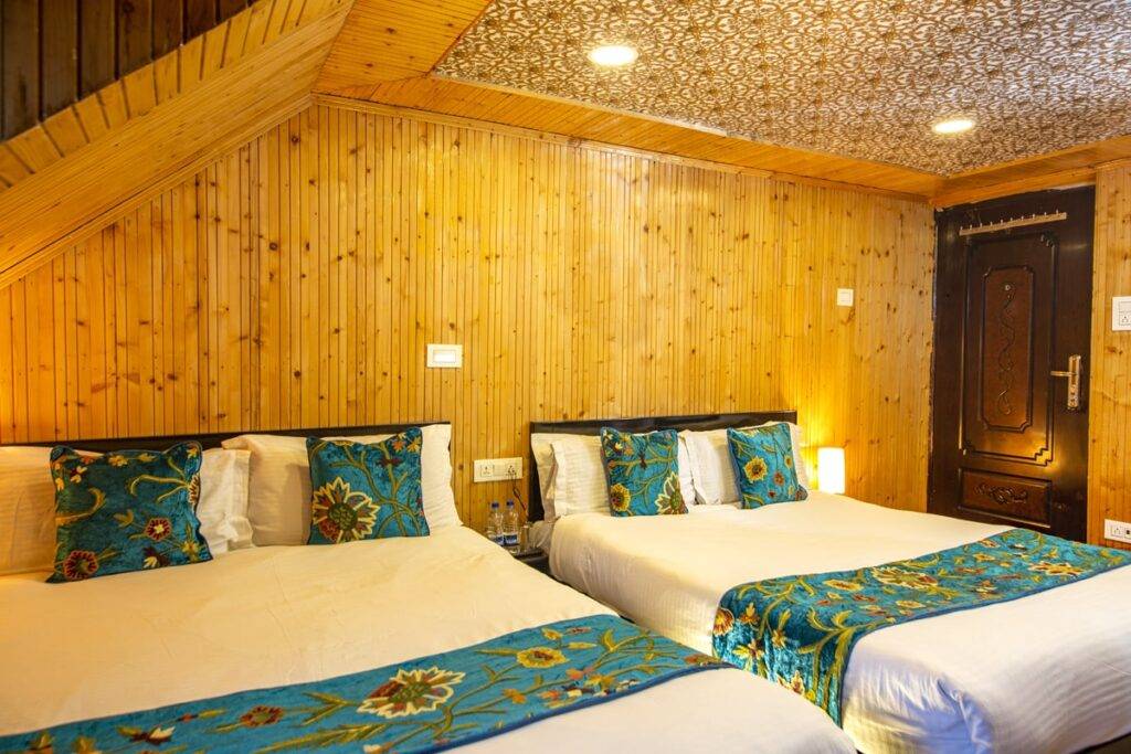 Luxury resort in gulmarg kashmir